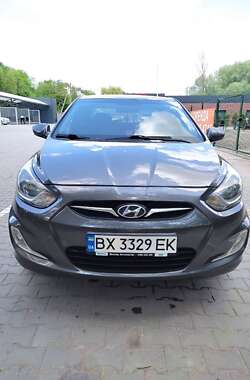 Седан Hyundai Accent 2013 в Хмельницком
