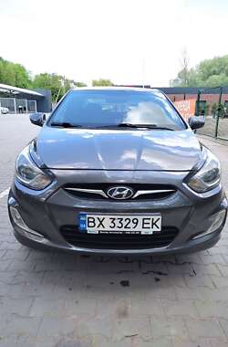 Седан Hyundai Accent 2013 в Хмельницькому