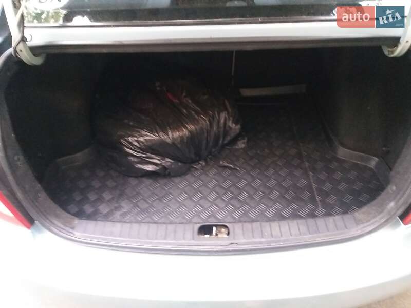 Седан Hyundai Accent 2008 в Киеве