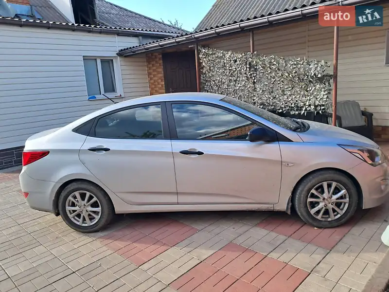 Hyundai Accent