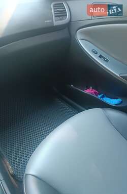 Хэтчбек Hyundai Accent 2014 в 