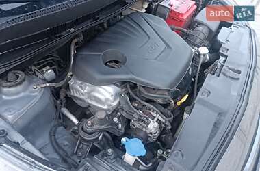 Хэтчбек Hyundai Accent 2014 в 
