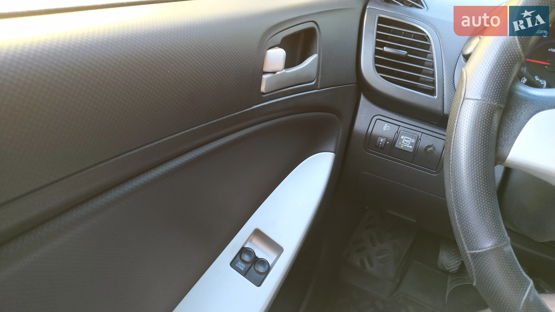 2012 Hyundai Accent - мініатюра 14