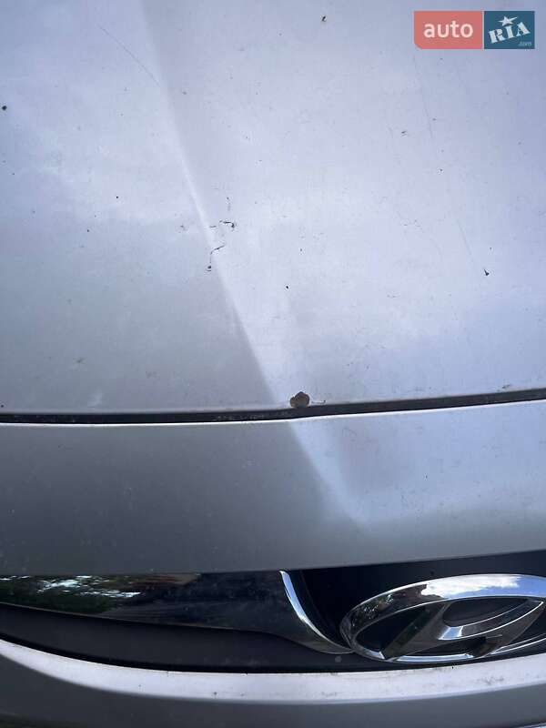 Седан Hyundai Accent 2013 в Кривому Розі