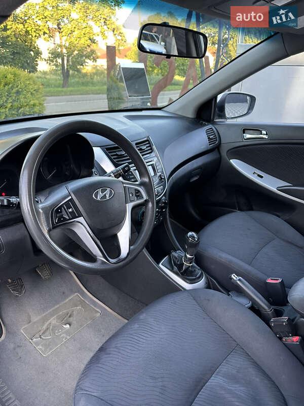 Седан Hyundai Accent 2012 в Ужгороде фото 19 Седан Hyundai Accent 2012 в Ужгороде