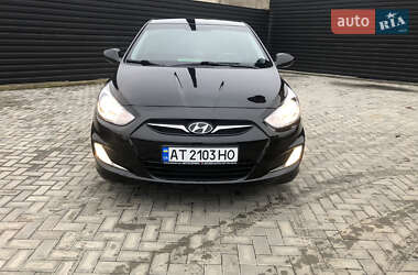 Hyundai Accent 2012