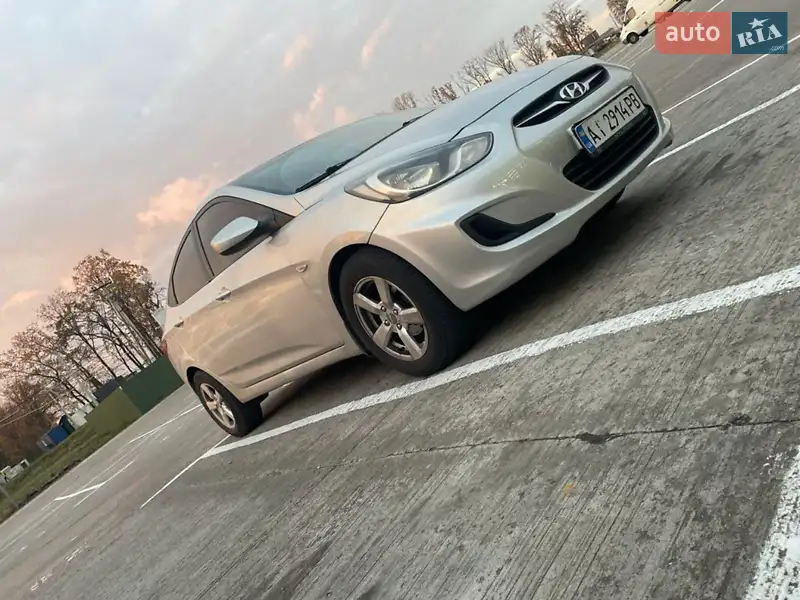Седан Hyundai Accent 2013 в 