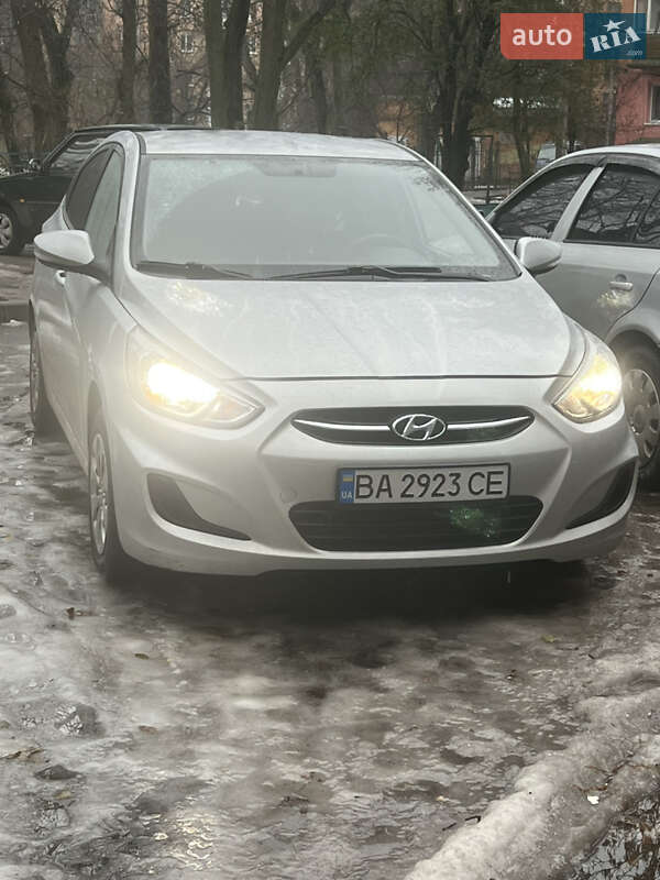 Седан Hyundai Accent 2016 в Кропивницком