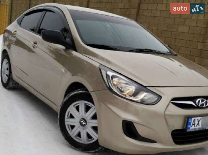 Седан Hyundai Accent 2011 в 