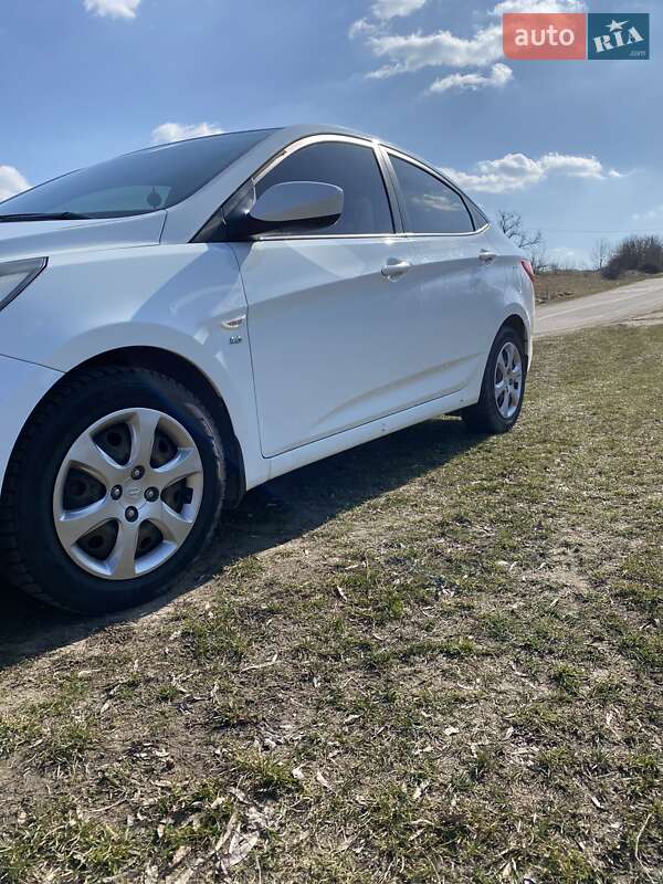 Седан Hyundai Accent 2012 в Кропивницькому