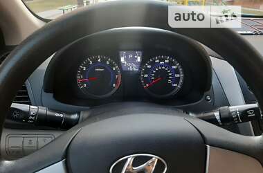 Седан Hyundai Accent 2016 в Сумах
