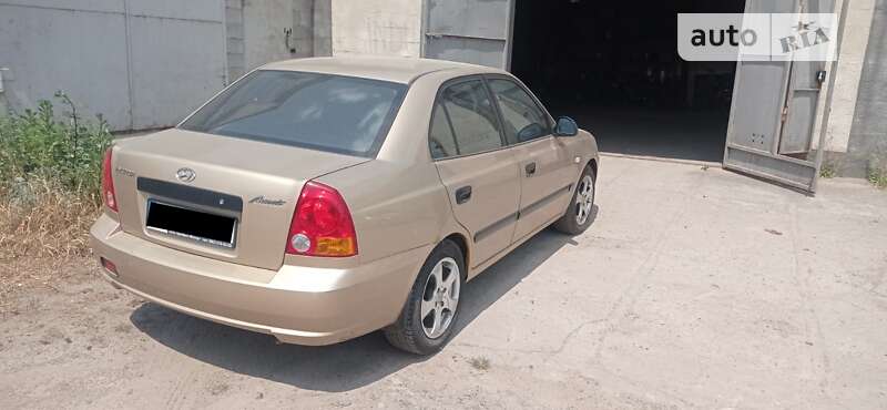 Седан Hyundai Accent 2003 в Старокостянтинові