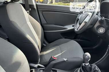 Седан Hyundai Accent 2014 в Сумах