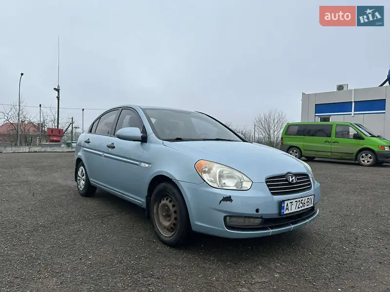 Hyundai Accent