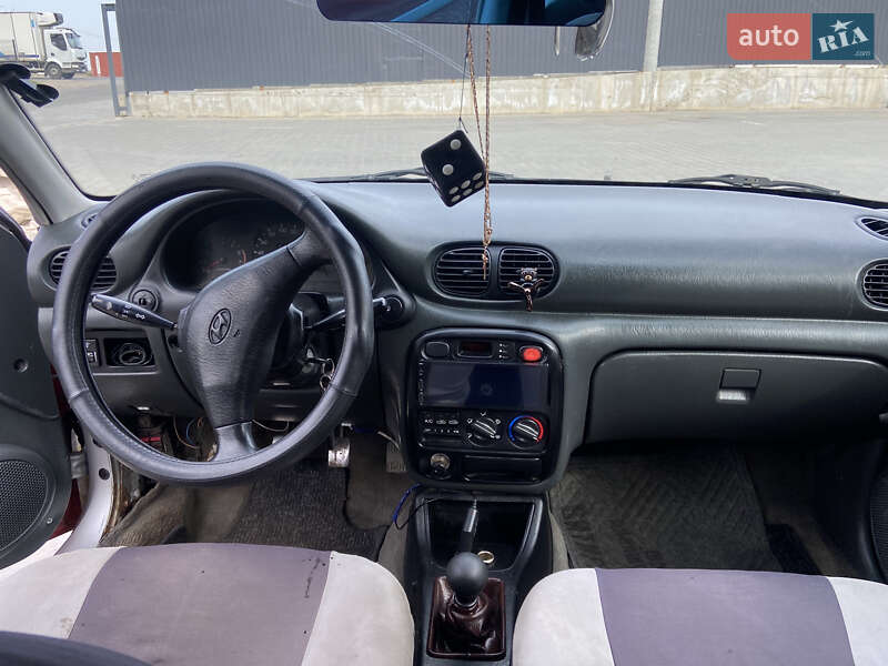 Седан Hyundai Accent 1995 в Одесі