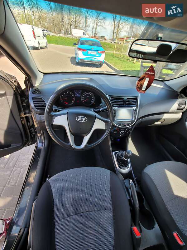 Хетчбек Hyundai Accent 2011 в Києві фото 32 Хетчбек Hyundai Accent 2011 в Києві
