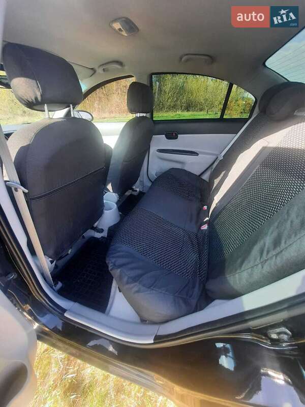 Седан Hyundai Accent 2008 в Сумах