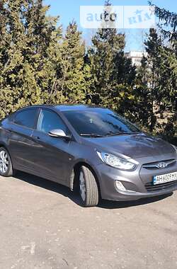 Седан Hyundai Accent 2011 в Покровске