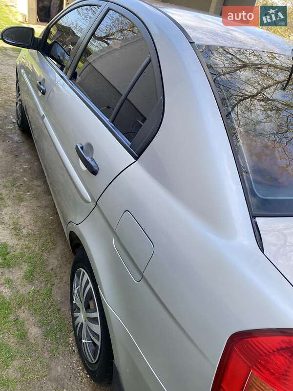 Седан Hyundai Accent 2006 в Дрогобыче