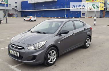 Седан Hyundai Accent 2012 в Днепре