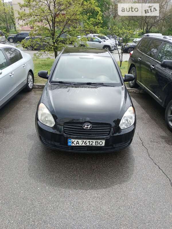 Седан Hyundai Accent 2010 в Киеве