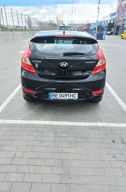 Хэтчбек Hyundai Accent 2012 в Первомайске