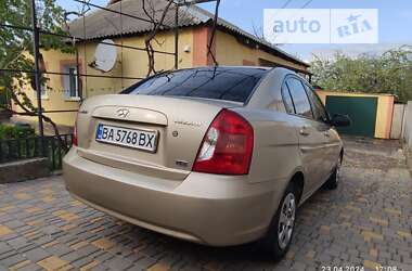 Седан Hyundai Accent 2006 в Первомайске