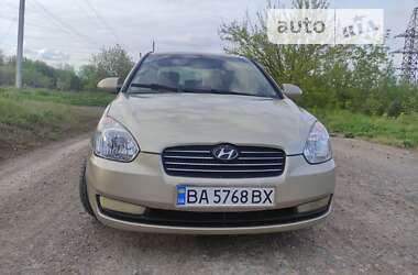 Седан Hyundai Accent 2006 в Первомайске