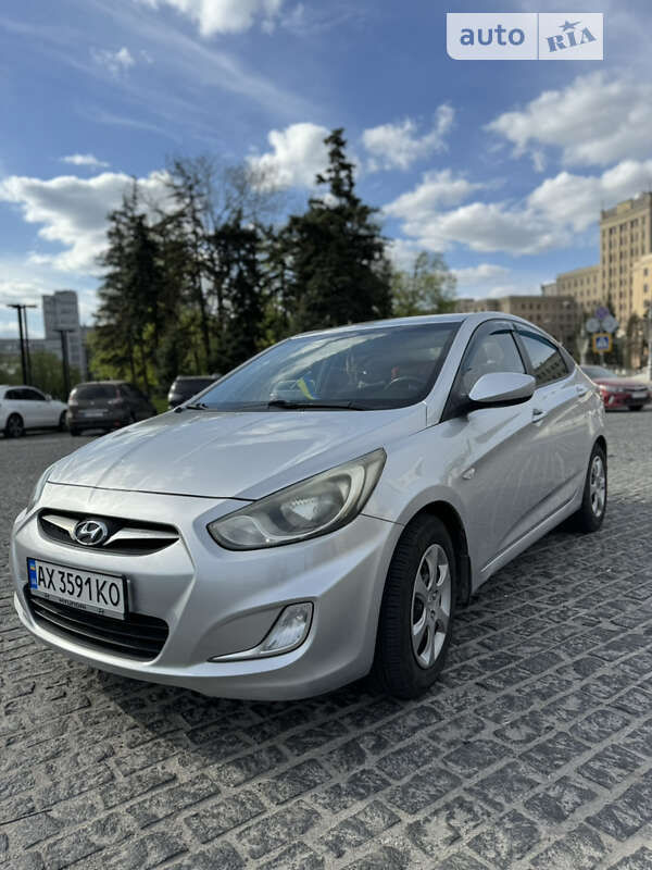 Седан Hyundai Accent 2012 в Харькове