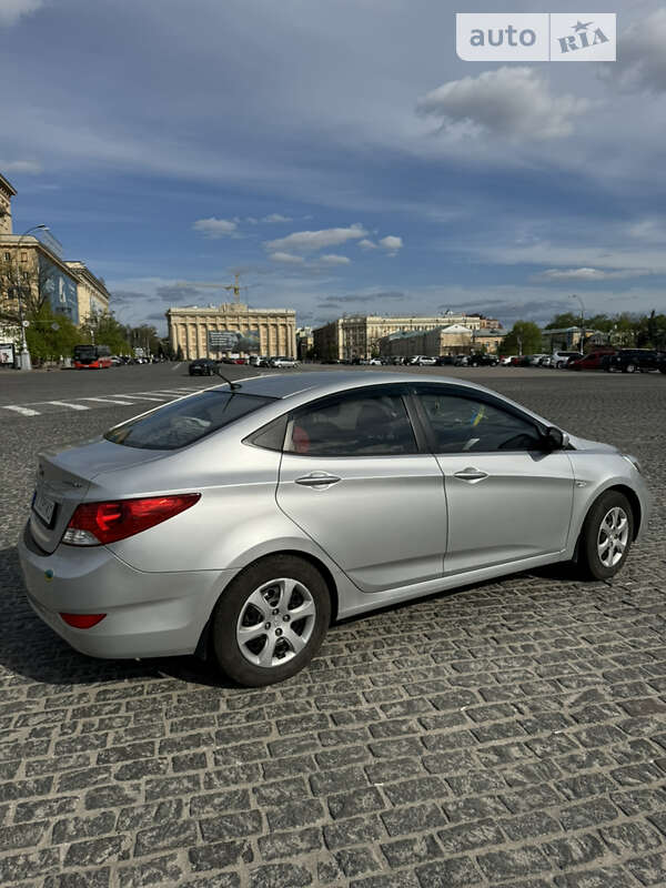 Седан Hyundai Accent 2012 в Харькове