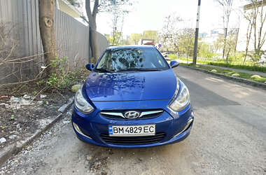 Hyundai Accent 2011