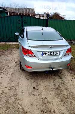 Седан Hyundai Accent 2011 в Сумах