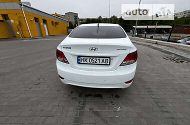 Седан Hyundai Accent 2012 в Ровно