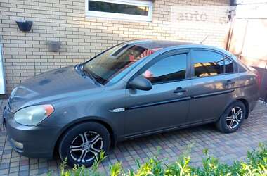 Hyundai Accent 2010