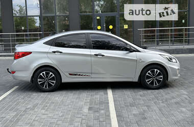 Седан Hyundai Accent 2011 в Полтаве