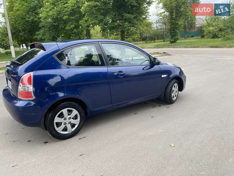 Хэтчбек Hyundai Accent 2008 в 