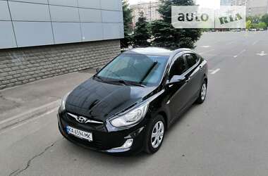 Седан Hyundai Accent 2012 в Киеве