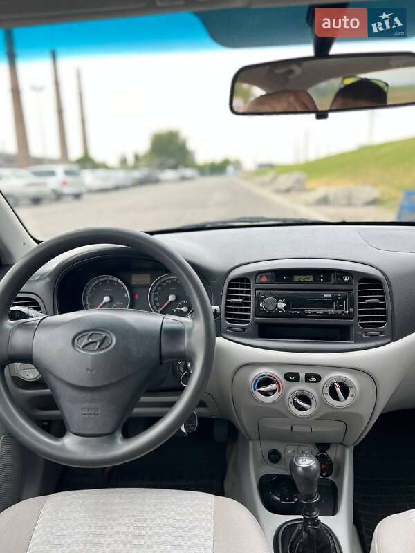 Седан Hyundai Accent 2008 в Дніпрі