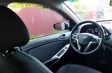 Седан Hyundai Accent 2011 в Рівному