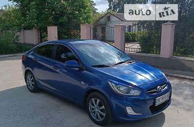 Седан Hyundai Accent 2013 в Вознесенске