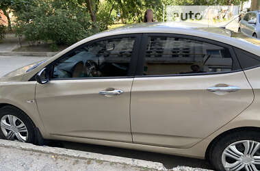 Седан Hyundai Accent 2011 в Черкассах