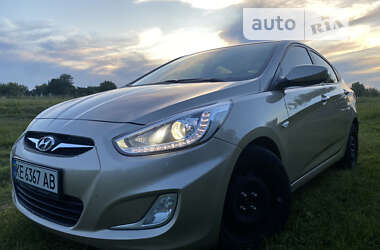 Седан Hyundai Accent 2013 в Дніпрі