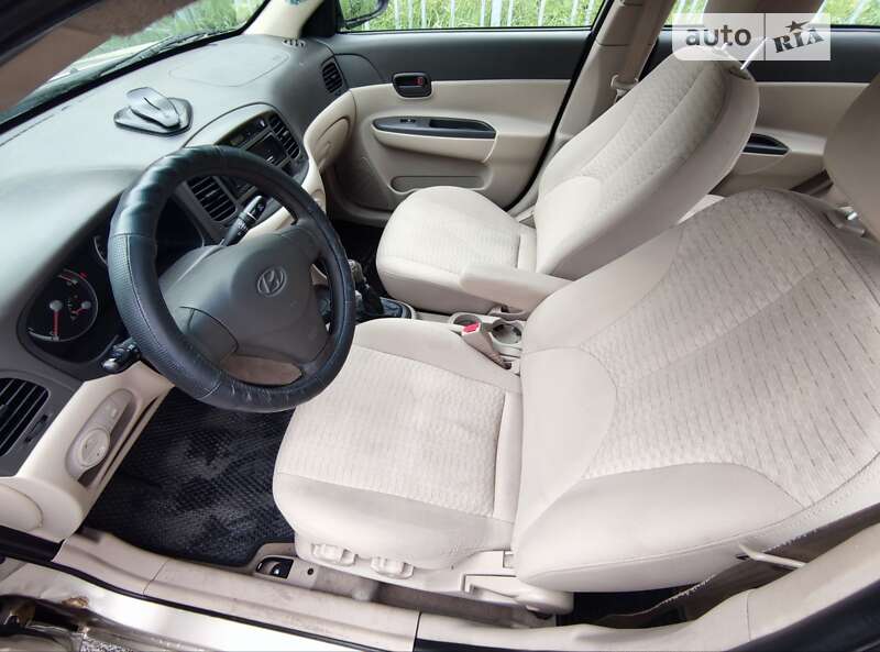 Седан Hyundai Accent 2008 в Киеве