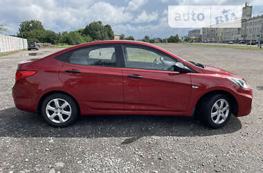 Седан Hyundai Accent 2013 в Харкові