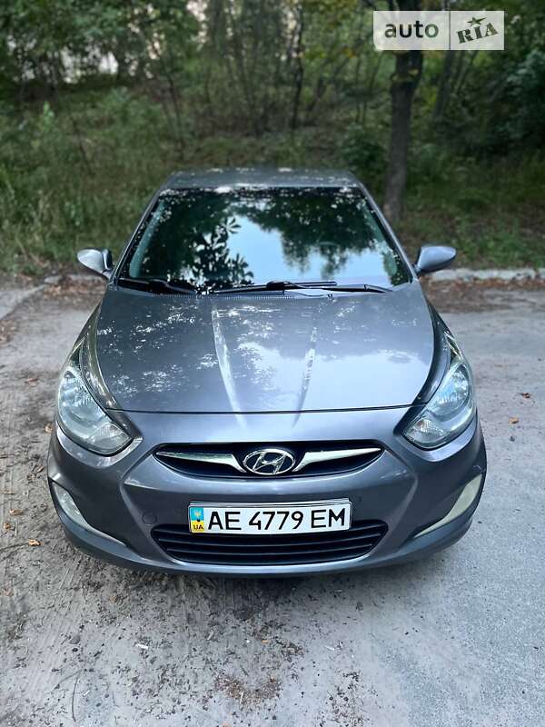 Седан Hyundai Accent 2011 в Києві