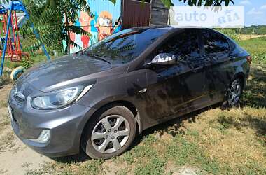 Седан Hyundai Accent 2012 в Ружине