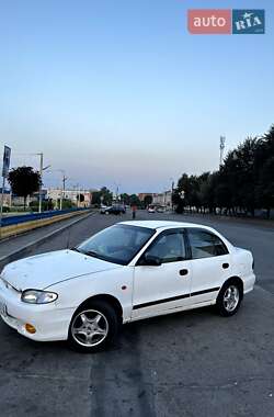 Седан Hyundai Accent 1998 в Черкассах