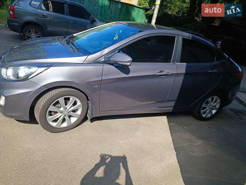 Седан Hyundai Accent 2012 в Києві