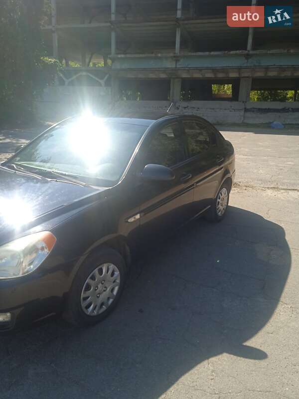 Hyundai Accent 2008