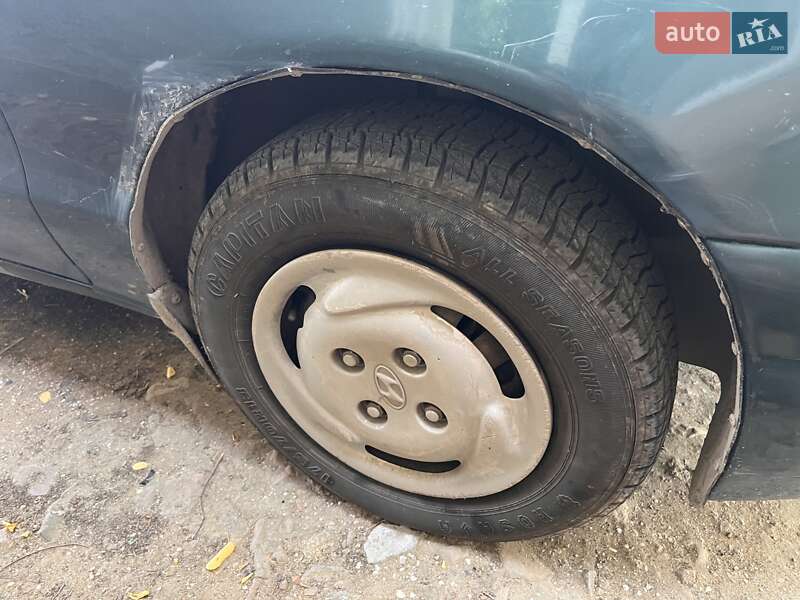 Седан Hyundai Accent 1995 в Николаевке фото 5 Седан Hyundai Accent 1995 в Николаевке